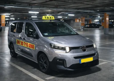 Zamárdi Taxis parkolóban